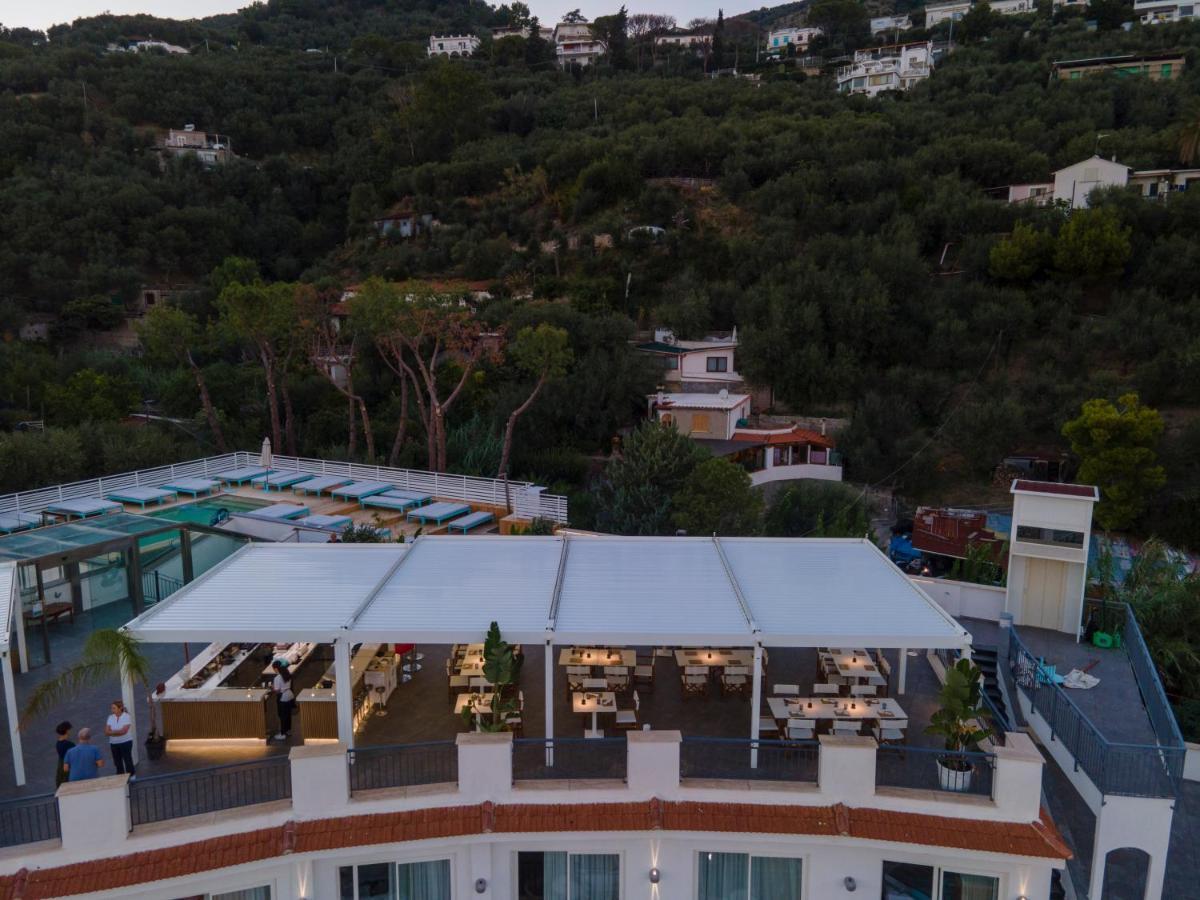 Punta Campanella Resort & Spa Massa Lubrense Bagian luar foto