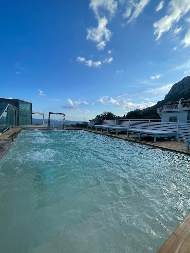 Punta Campanella Resort & Spa Massa Lubrense Bagian luar foto